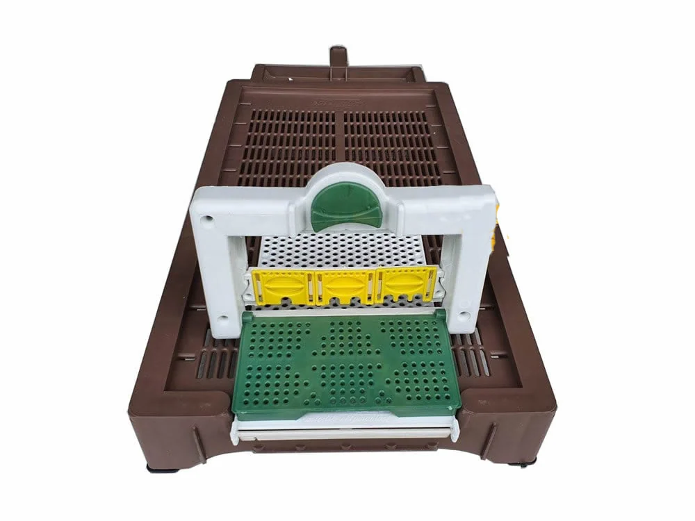 Happybees 6 Çıtalı Plastik Kovan Tabanı – Bozok Arıcılık